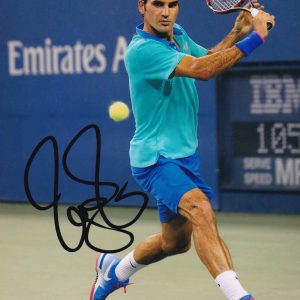 Roger Federer Tennis Legend Wimbledon Signed Autograph 8x10 Photo With PSA/DNA COA A