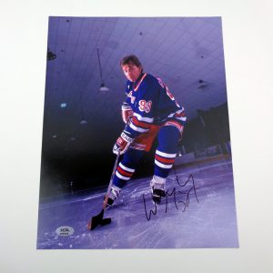 Wayne Gretzky Hockey Legend Signed Autograph 11x14 Photo With PSA/DNA COA C