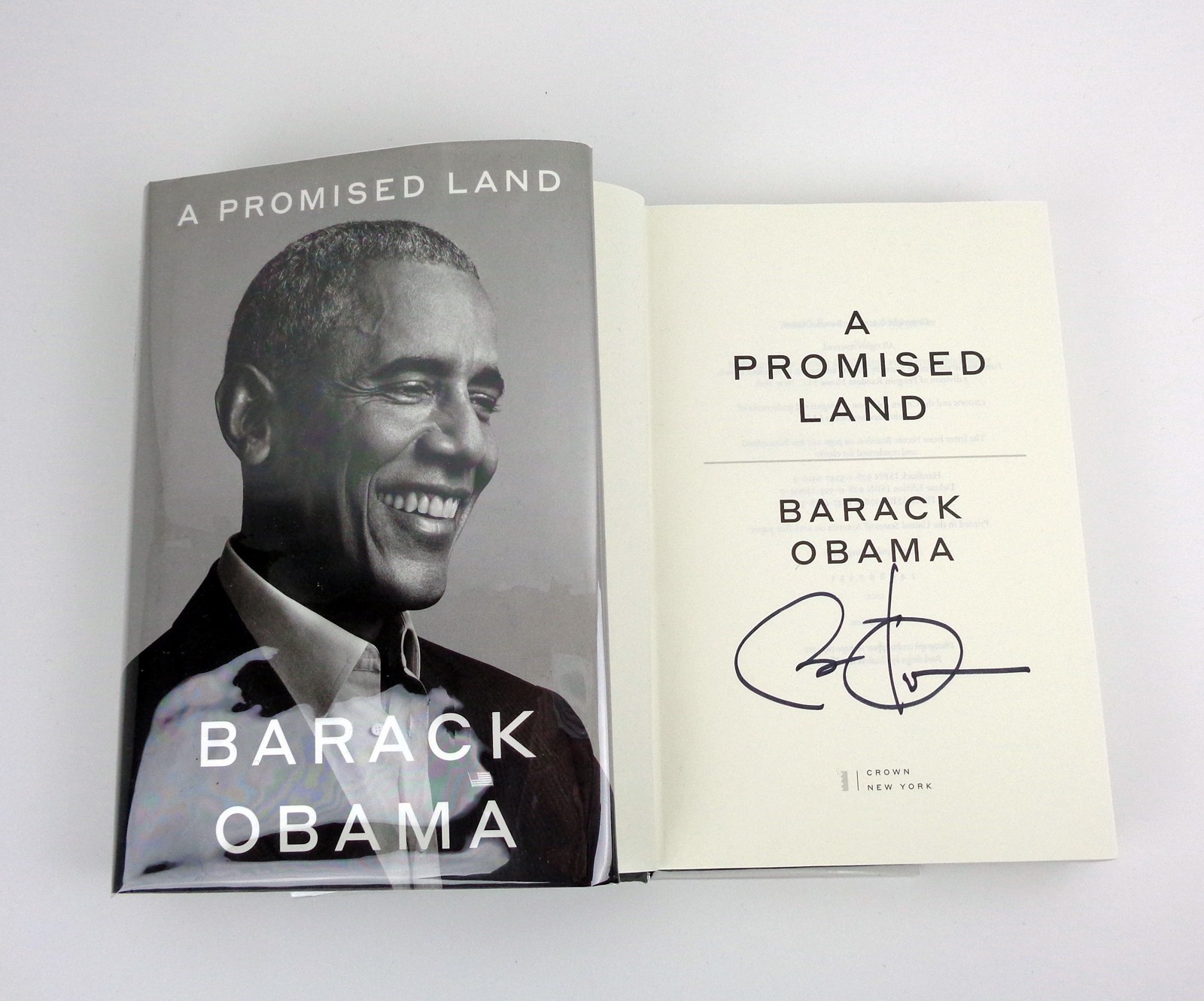 Barack Obama President Signed Autograph A Promised Land 1st/1st Book PSA/DNA COA