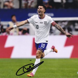 Christian Pulisic Captain America USA Soccer World Cup 2026 Signed Autograph 8x10 Photo With PSA/DNA COA A (Copy)