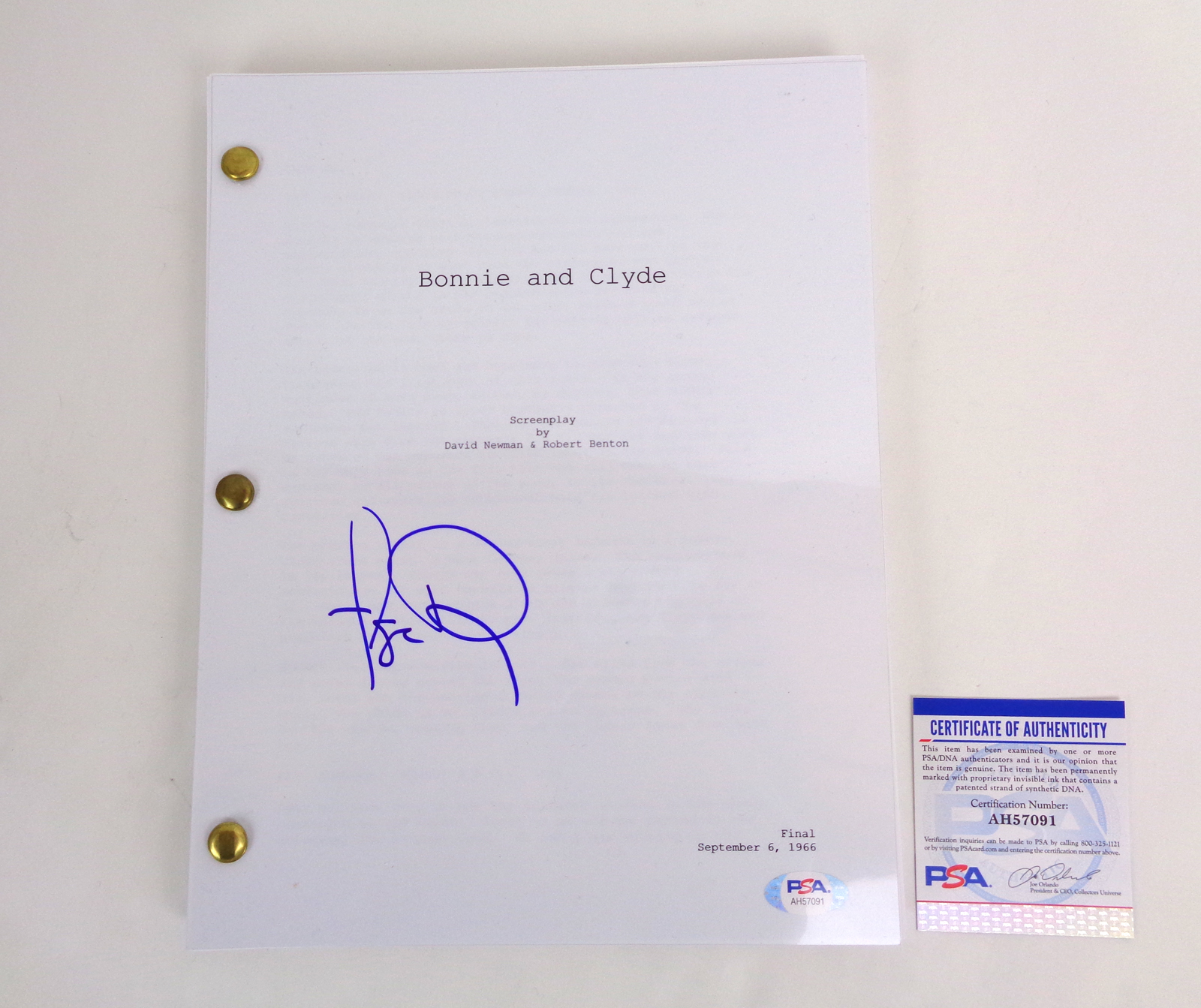 Faye Dunaway Signed Autograph Bonnie & Clyde Movie Script With PSA/DNA COA